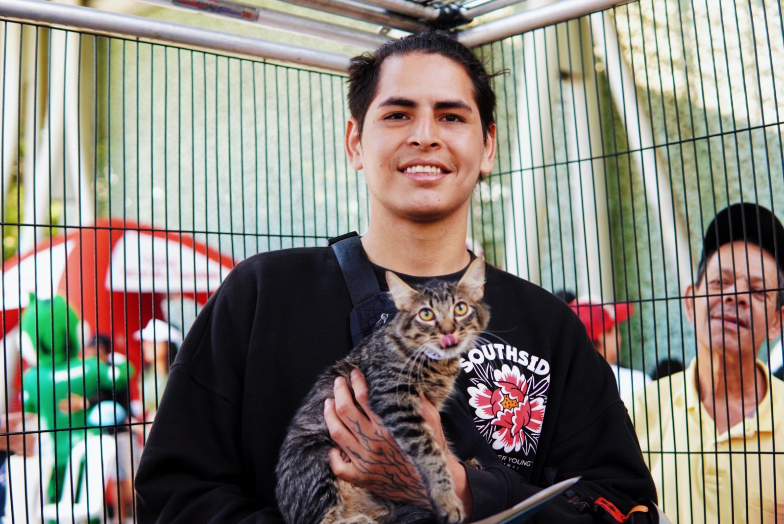 160 perros y gatos sin hogar encontraron una segunda durante la campaña mundialista de adopción en Medellín