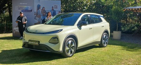 3 NEVO Q05 Lateral 2