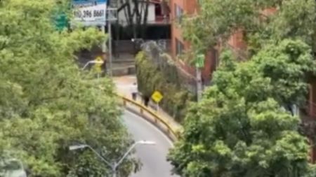 VIDEO: Intento de hurto de tenis habría desencadenado balacera en Envigado VIDEO: Intento de hurto de tenis habría desencadenado balacera en Envigado