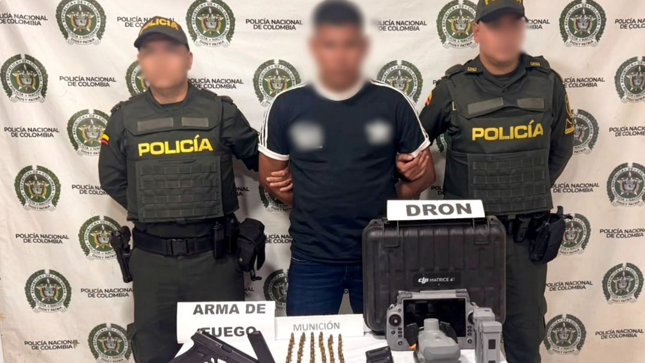 Capturan a un hombre en Segovia con un arma de fuego y un dron de alta tecnologíavCapturan a un hombre en Segovia con un arma de fuego y un dron de alta tecnología