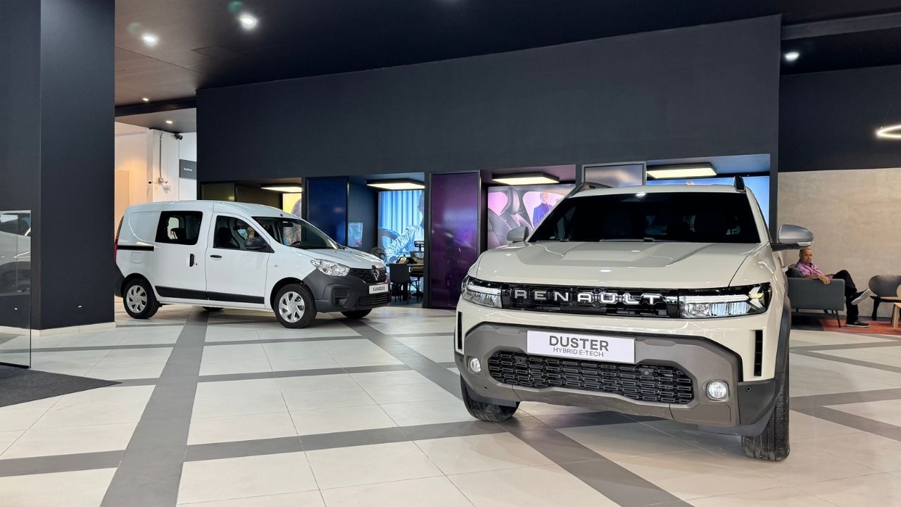 Renault transforma la experiencia de sus clientes en Medellín con la llegada de New R Store