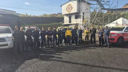 Bomberos de 10 municipios del Oriente antioqueño apoyan emergencia forestal en Tolima
