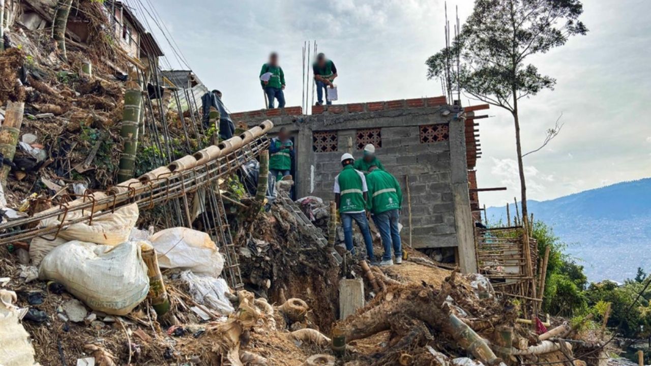 ¿Sin licencia? Así fue la intervención que frenó construcciones en el barrio Kennedy
