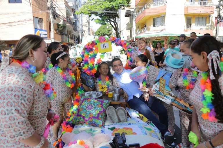 Abren convocatoria para participar en el tradicional Desfile de Camas y Comparsas de Itagüí