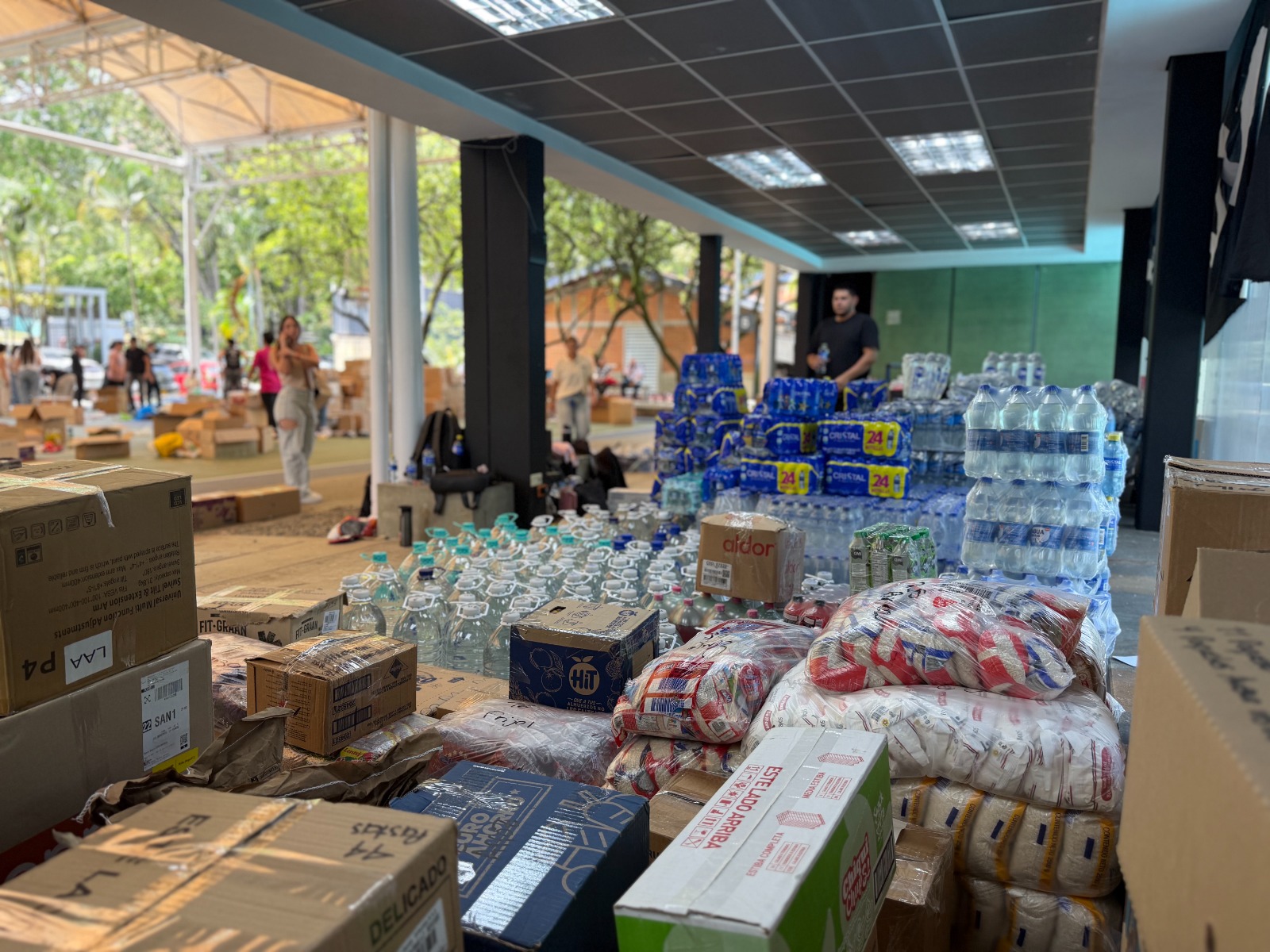 Medellín ya lleva más de 178 toneladas de alimentos para las familias afectadas por el terremoto 1 WhatsApp Image 2026 08 14 at 11.26.50 AM