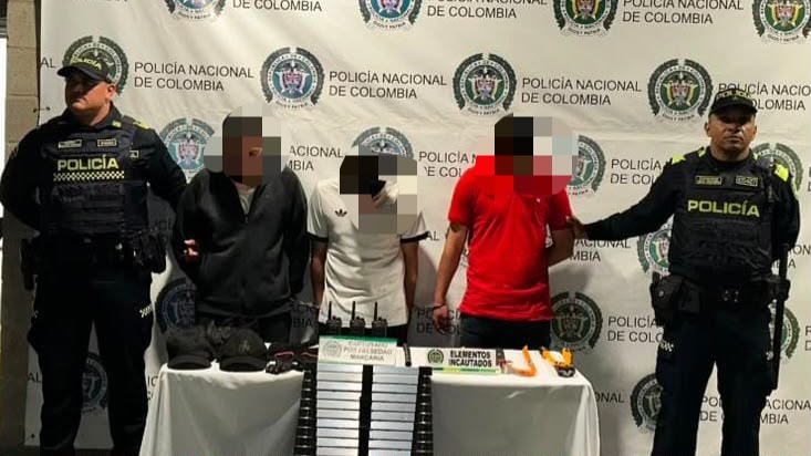 Intentaron escapar tras robar una casa en El Poblado: tres hombres fueron capturados 1 WhatsApp Image 2026 08 25 at 8.03.24 AM 1