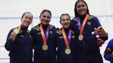Mariana Pajón volvió a competir y encabezó una nueva medalla de oro Mariana Pajón volvió a competir y encabezó una nueva medalla de oro
