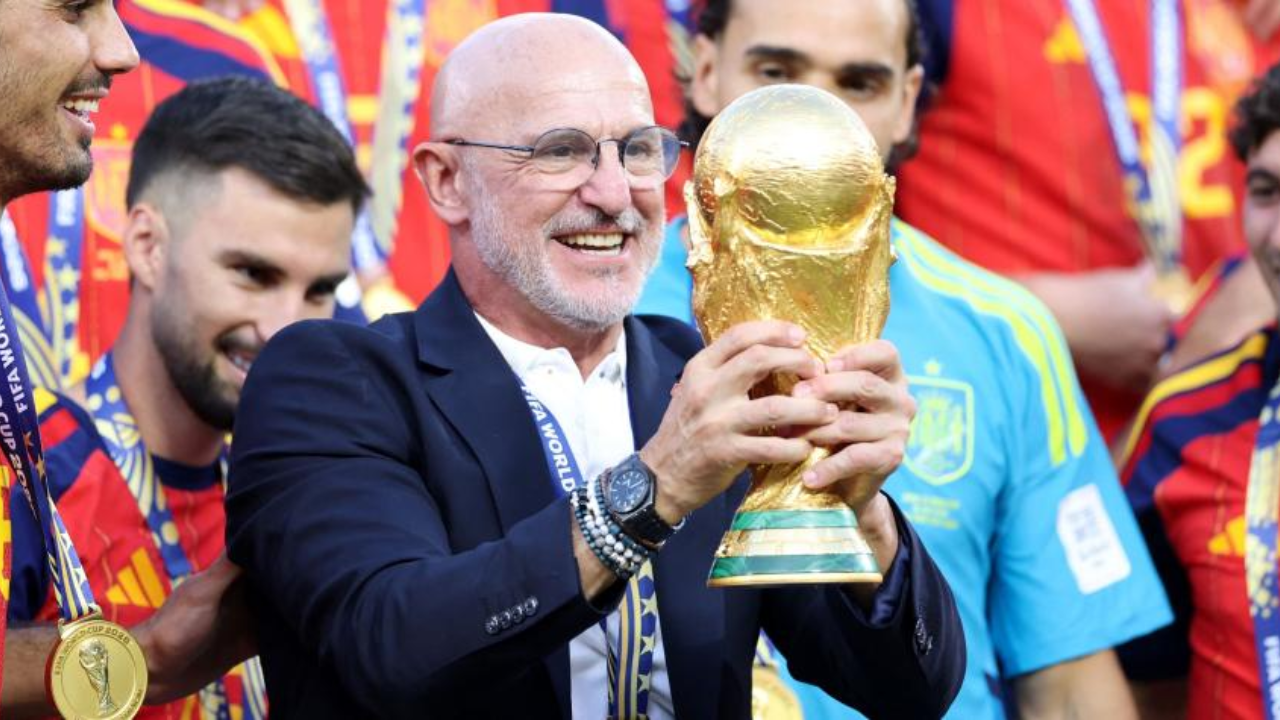 Luis de la Fuente seguirá al mando de España hasta 2032