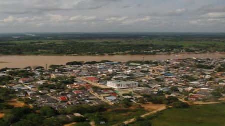 Alerta en El Bagre por enfrentamientos de grupos armados por el control del negocio minero Alerta en El Bagre por enfrentamientos de grupos armados por el control del negocio minero