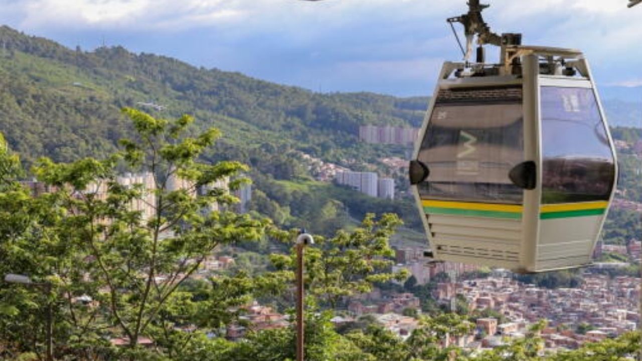 Metrocable línea J fuera de servicio por inconveniente técnico: San Javier-La Aurora sin operación