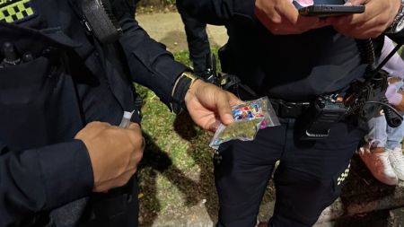 Capturaron cuatro personas en Laureles y Belén: recuperaron 3 vehículos e incautaron estupefacientes y armas blancas Capturaron cuatro personas en Laureles y Belén: recuperaron 3 vehículos e incautaron estupefacientes y armas blancas