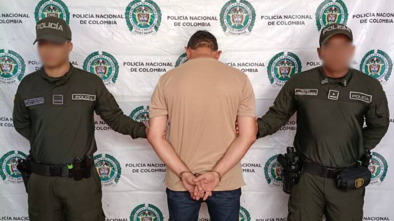 Capturaron hombre en Arboletes por estafar joyería en Apartadó: $180 millones en oro usando camioneta alquilada como garantía falsa