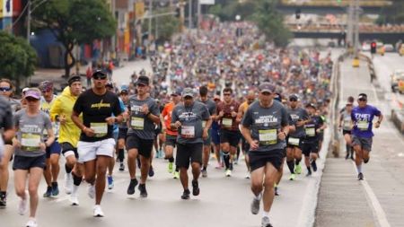Falleció la joven corredora de 20 años que sufrió complicación cardiaca en la Maratón Medellín Falleció joven corredora de 20 años tras sufrir complicación cardiaca en Maratón Medellín