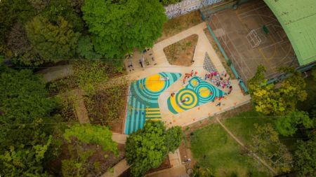 Medellín entrega 29 parques renovados en 12 comunas con inversión superior a $15.500 millones