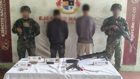 Dos presuntos integrantes del GAO-r Estructura 4 se sometieron a la justicia en El Bagre