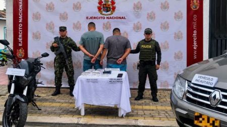 Capturan a dos personas con varios kilos de pasta base de coca en Gómez Plata Capturan a dos personas con varios kilos de pasta base de coca en Gómez Plata