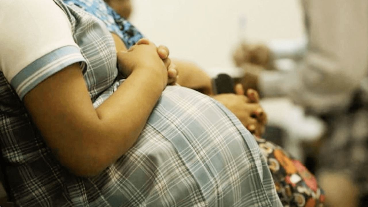 Embarazo adolescente en Antioquia se redujo un 9,4 % durante el último año, según datos del DANE