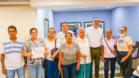 Entregan más de $1.300 millones en subsidios para el mejoramiento y adquisición de vivienda a 25 familias en Envigado