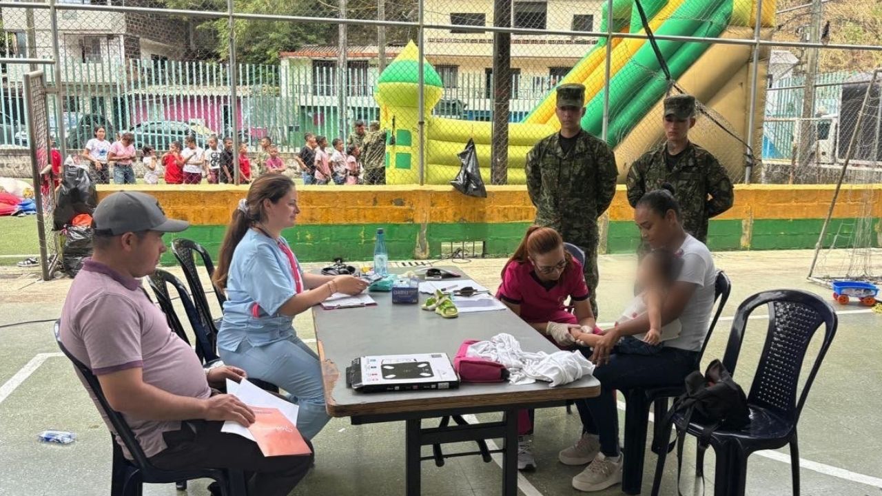 El Ejército Nacional realizó jornada de atención social a más de 700 personas en Puerto Valdivia 1 El Ejército Nacional realizó jornada de atención social a más de 700 personas en Puerto Valdivia