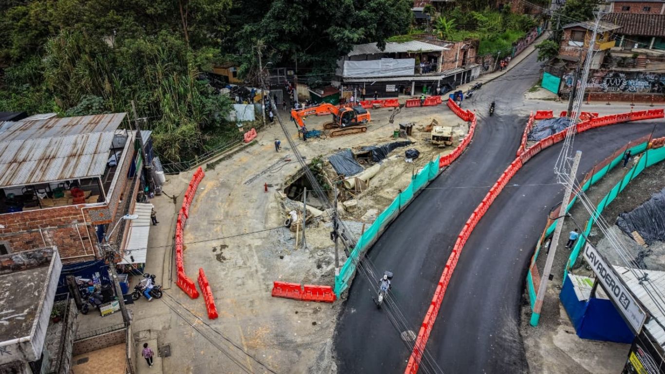 Avanza la ampliación vial de La Limona con la demolición del antiguo puente