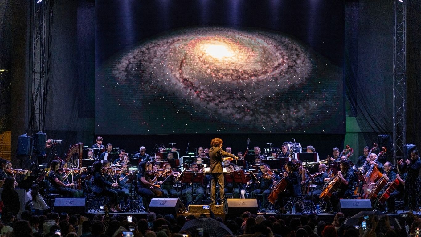 Planetario de Medellín y Filarmed ofrecerán espectáculo gratuito sobre el universo y los corales