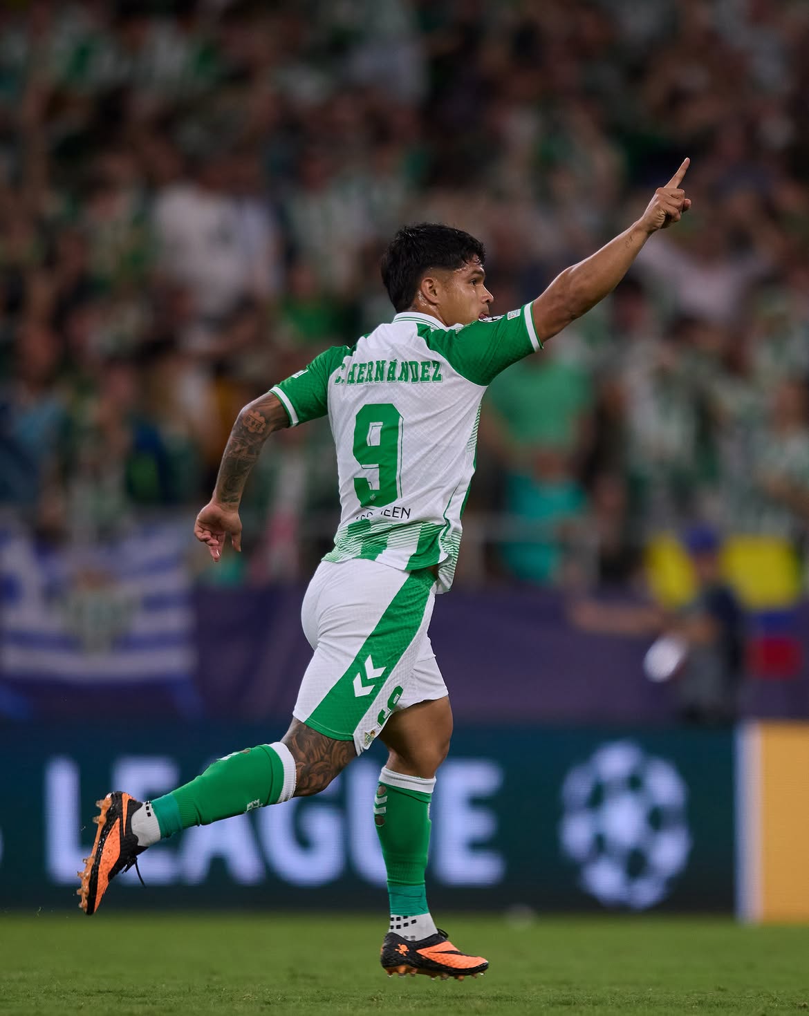 El ´Cucho Hernández´ entró a la lista de colombianos goleadores en Champions League