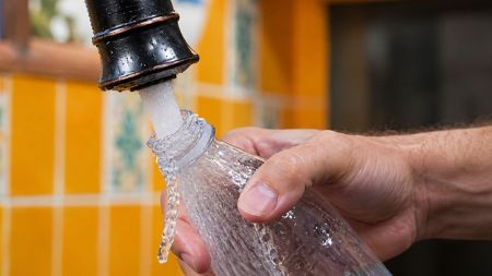 Estas son las comunas y los barrios que tendrán cortes de agua en la noche del 6 de octubre en Medellín