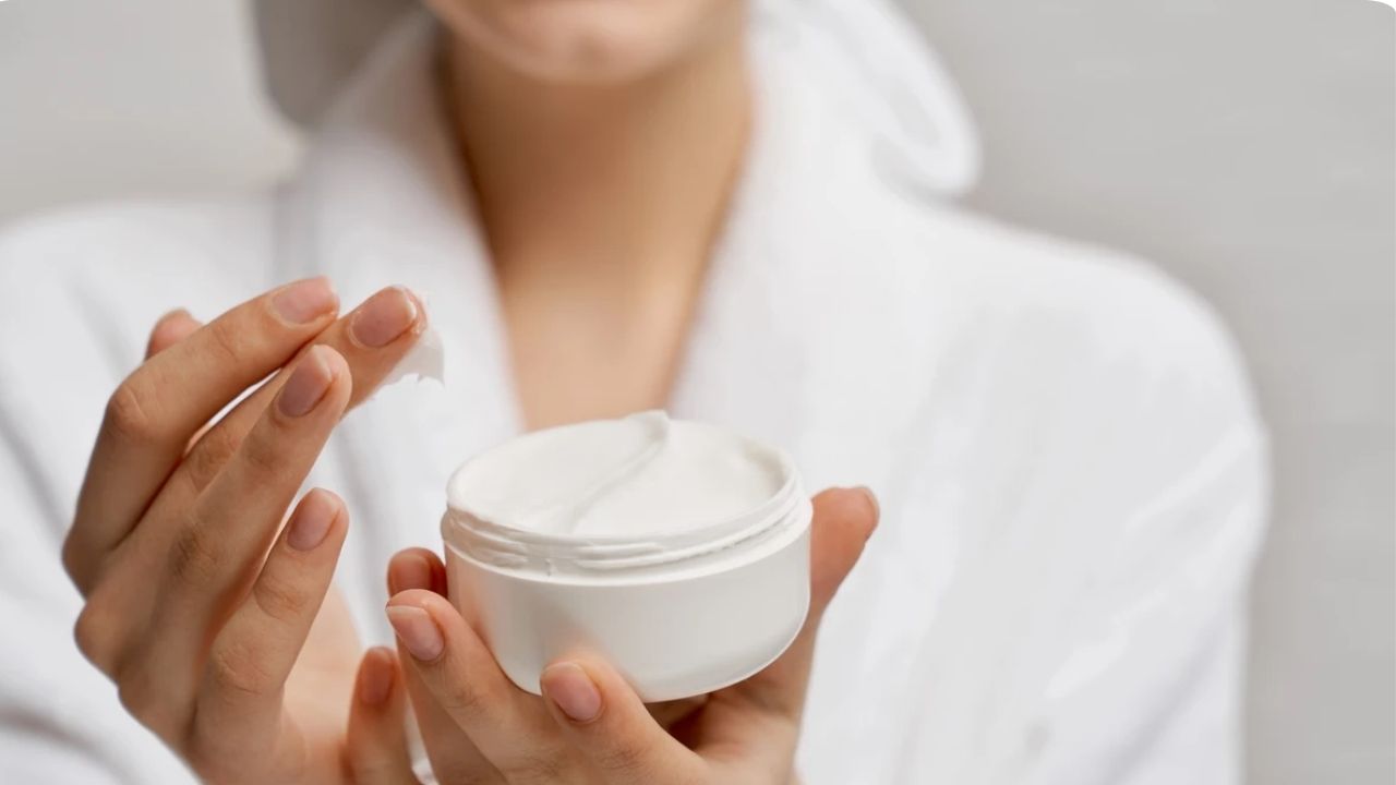 INVIMA emite alerta sanitaria por comercialización ilegal de la crema facial: ¿usted la ha comprado?