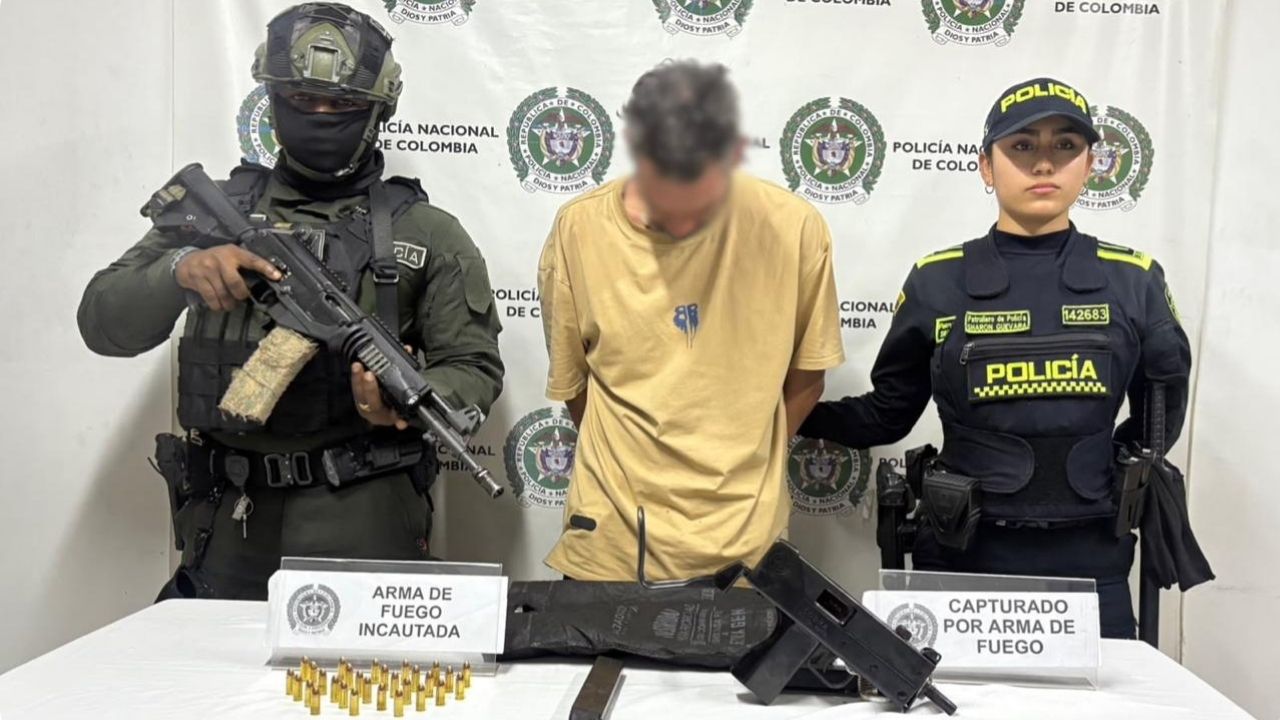Con una subametralladora cargada: cayeron dos presuntos integrantes de 'Los Chatas' en Barbosa