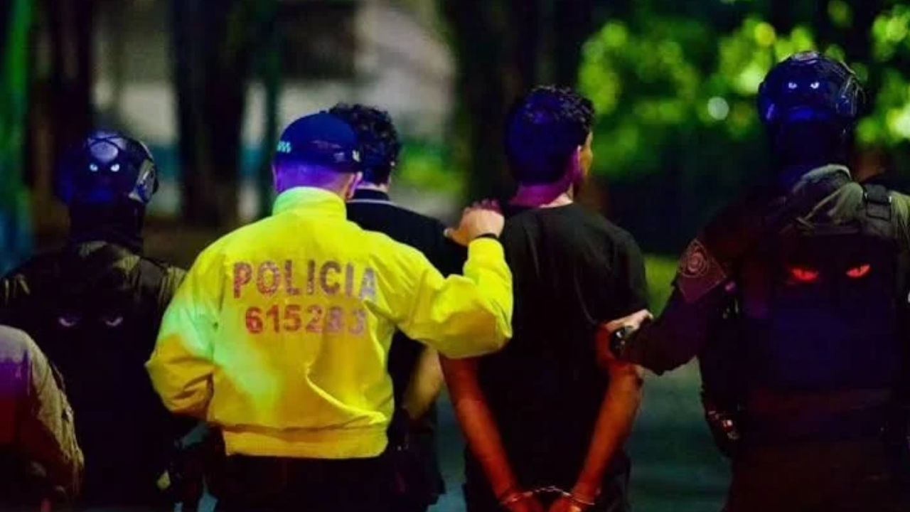 Capturan a Jacobo y Eddy, hijo e hijastro de Iván René Valenciano, en operativo en Medellín