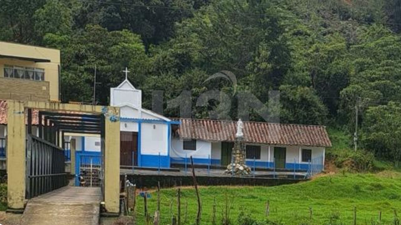 También se llevaron un castillo inflable, robaron imágenes religiosas y bienes en una capilla de Belmira