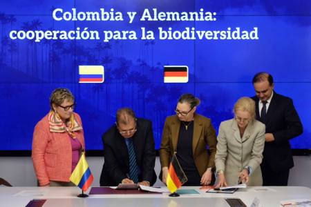 Alemania aportará hasta 22 millones de euros para restaurar ecosistemas en Colombia WhatsApp Image 2026 10 21 at 4.59.26 PM