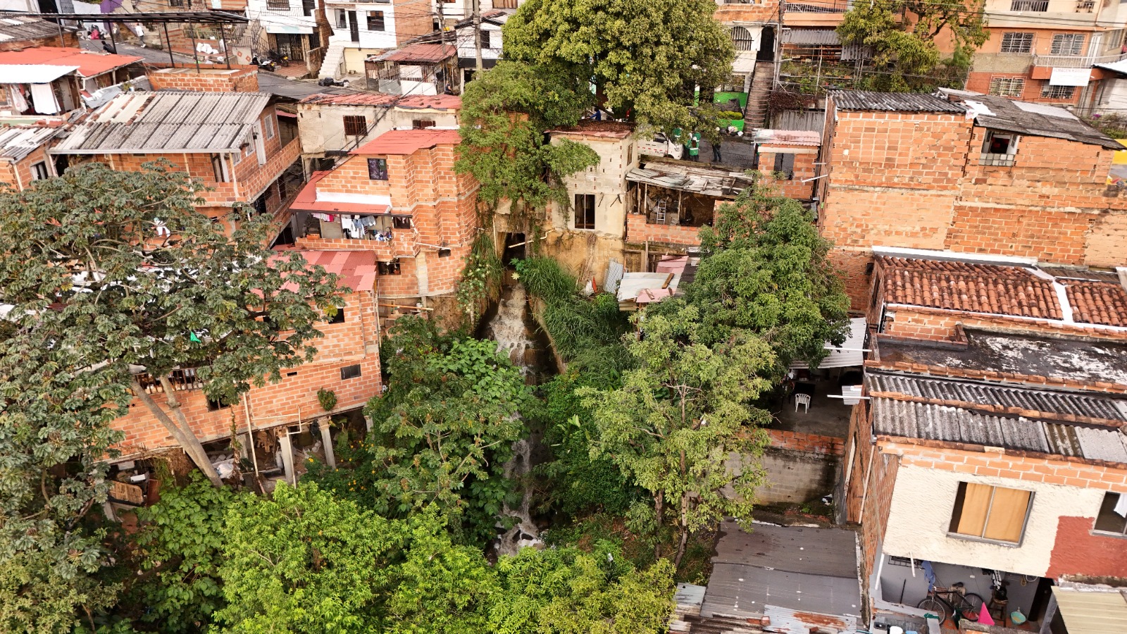 Medellín avanza en obras para reducir el riesgo de inundaciones en la quebrada La Máquina